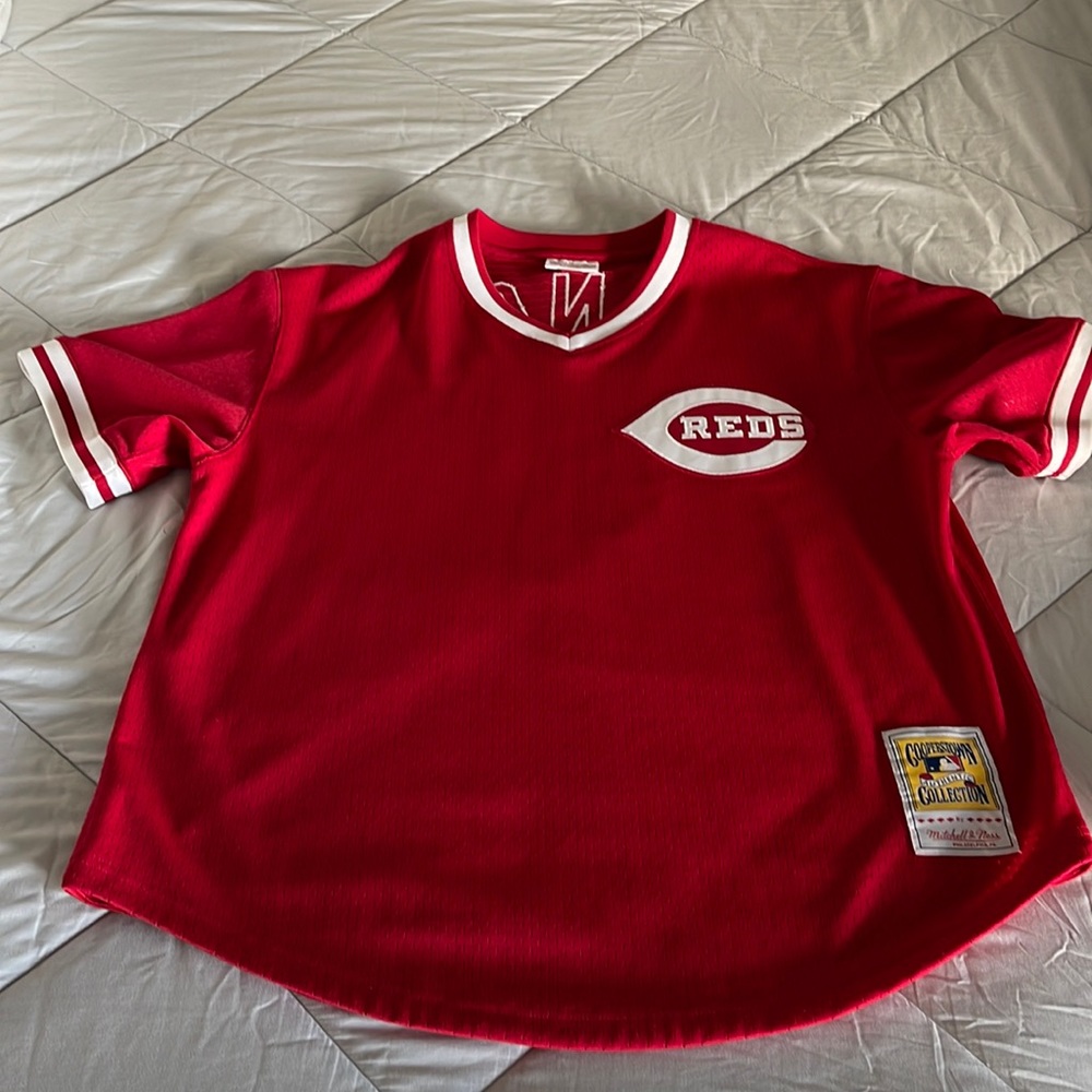 Red xl 48 Mitchelle & Ness throw back Johnny Bench jersey
